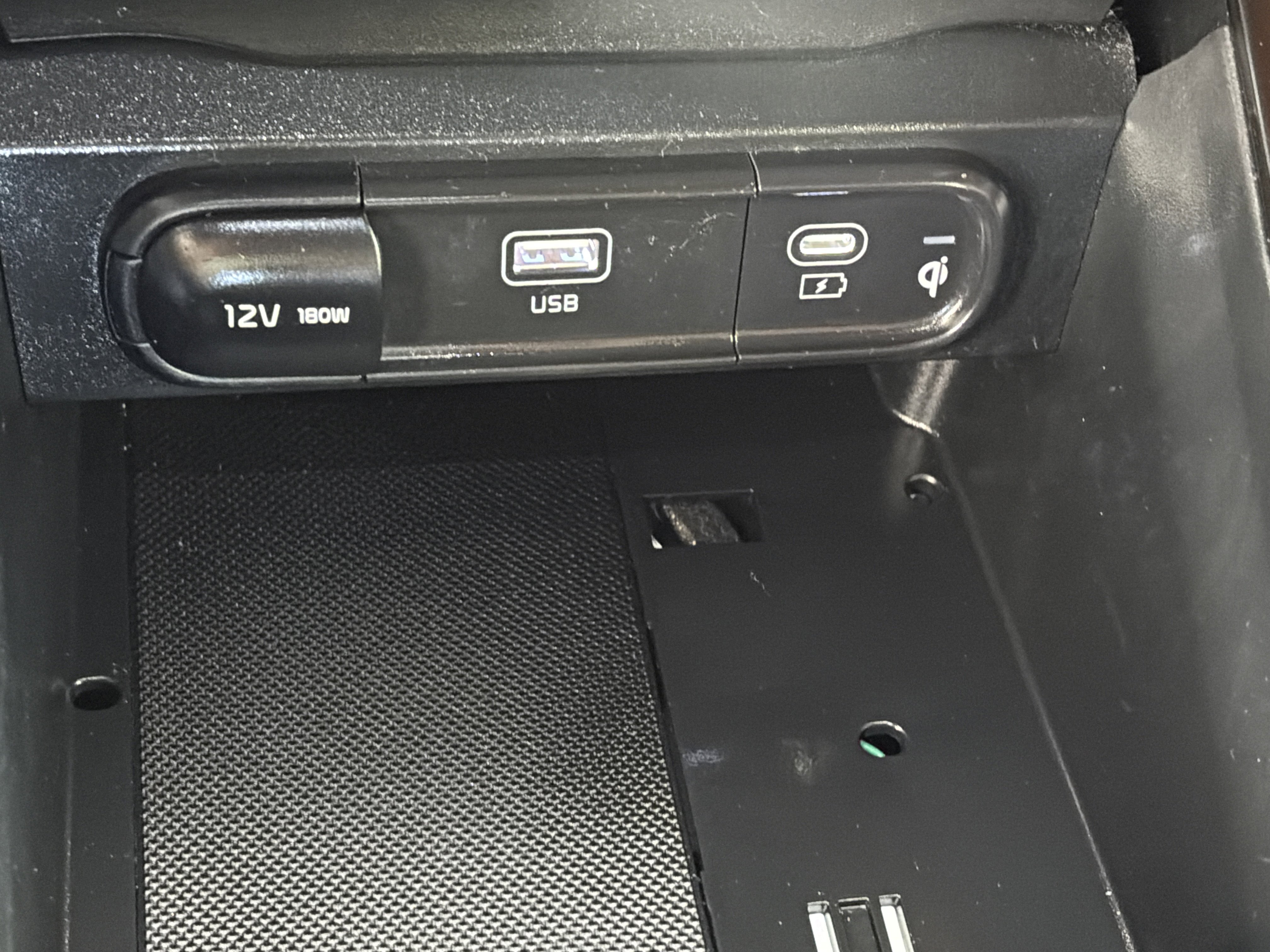 Used 2024 Kia Telluride EX X-Line AWD/4WD image 29