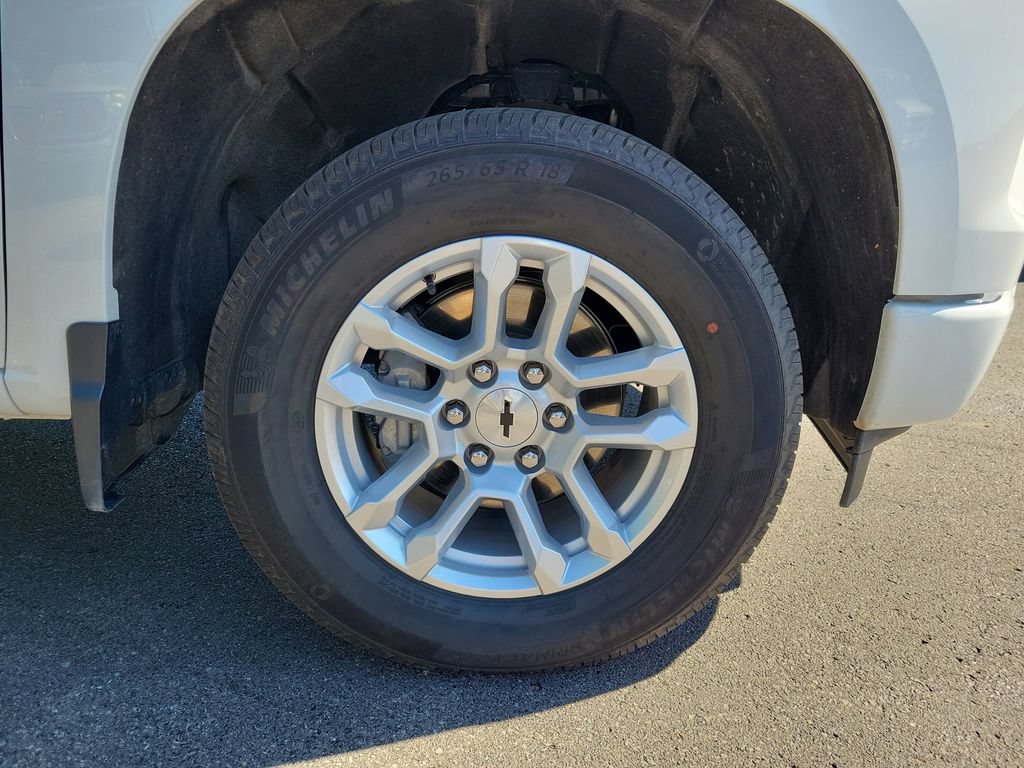 Used 2026 Chevrolet Silverado 1500 RST AWD/4WD image 6