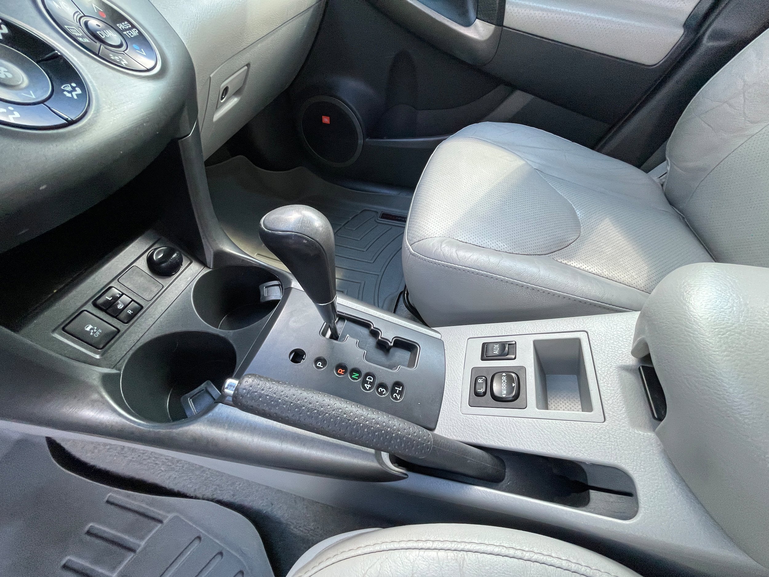 Used 2011 Toyota RAV4 Limited FWD image 21