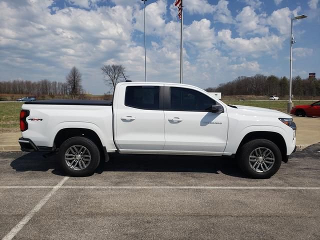 Used 2024 Chevrolet Colorado LT w/ LT Convenience Package III image 4