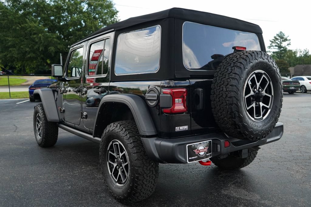 Used 2024 Jeep Wrangler Unlimited Rubicon w/ Technology Group AWD/4WD image 3