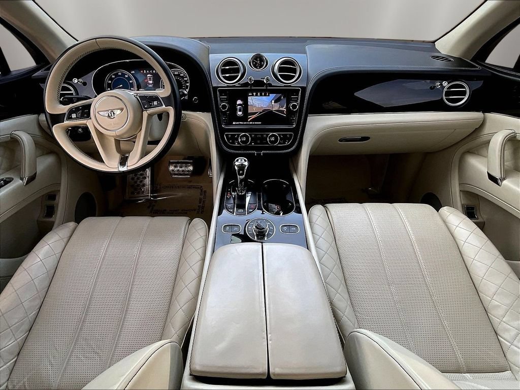 Used 2017 Bentley Bentayga AWD/4WD image 7