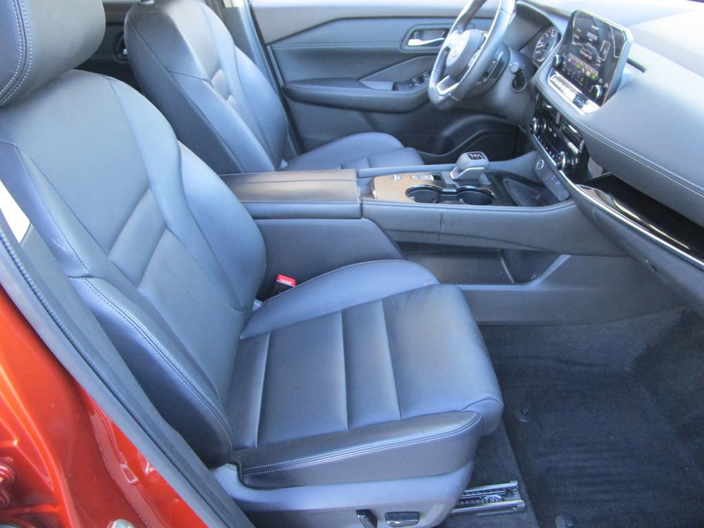 Used 2023 Nissan Rogue SL w/ SL Premium Package FWD image 26