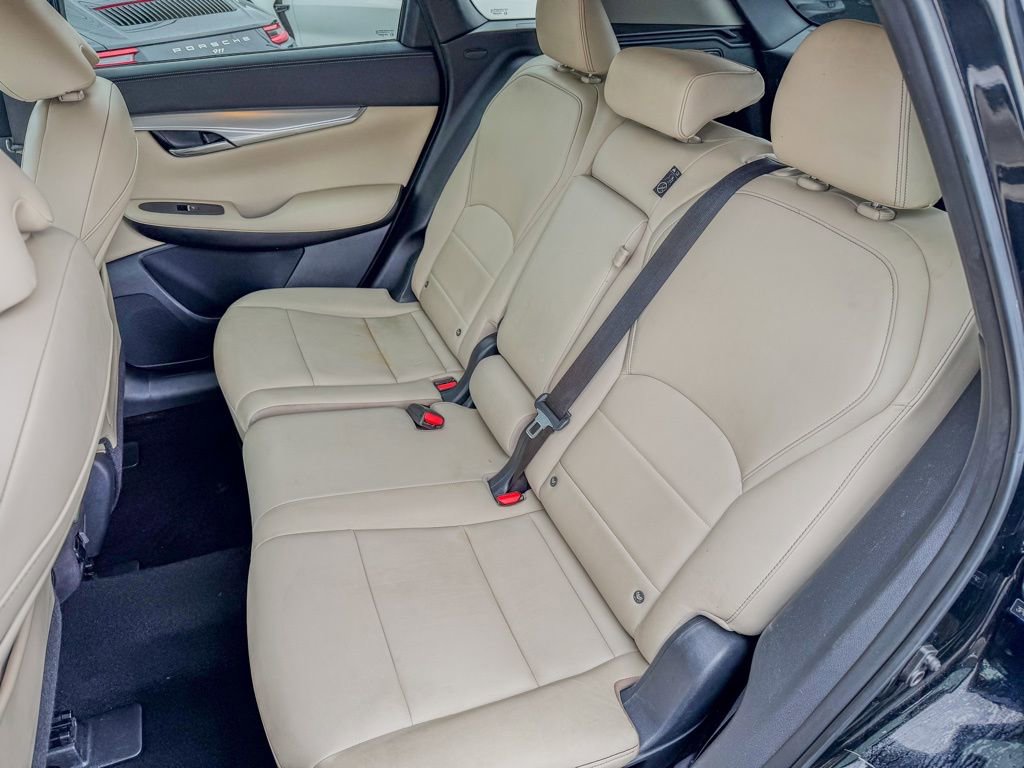 Used 2019 INFINITI QX50 Luxe FWD image 11