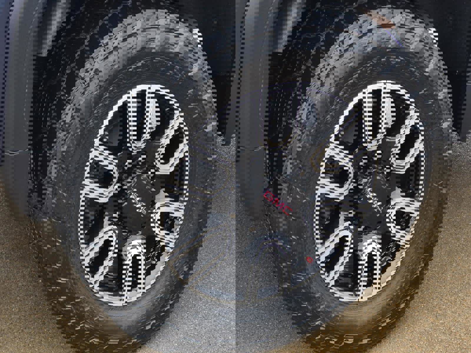 Used 2023 GMC Sierra 2500 AT4 w/ AT4 Preferred Package image 7