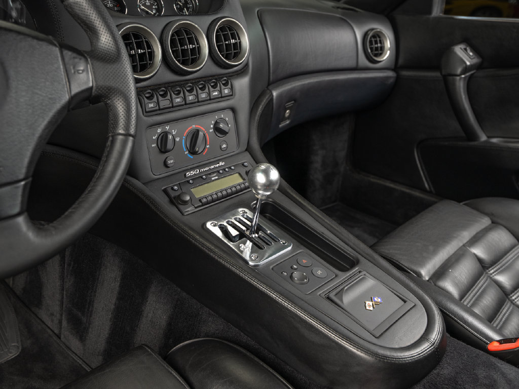 Used 2000 Ferrari 550 Maranello Coupe RWD image 22