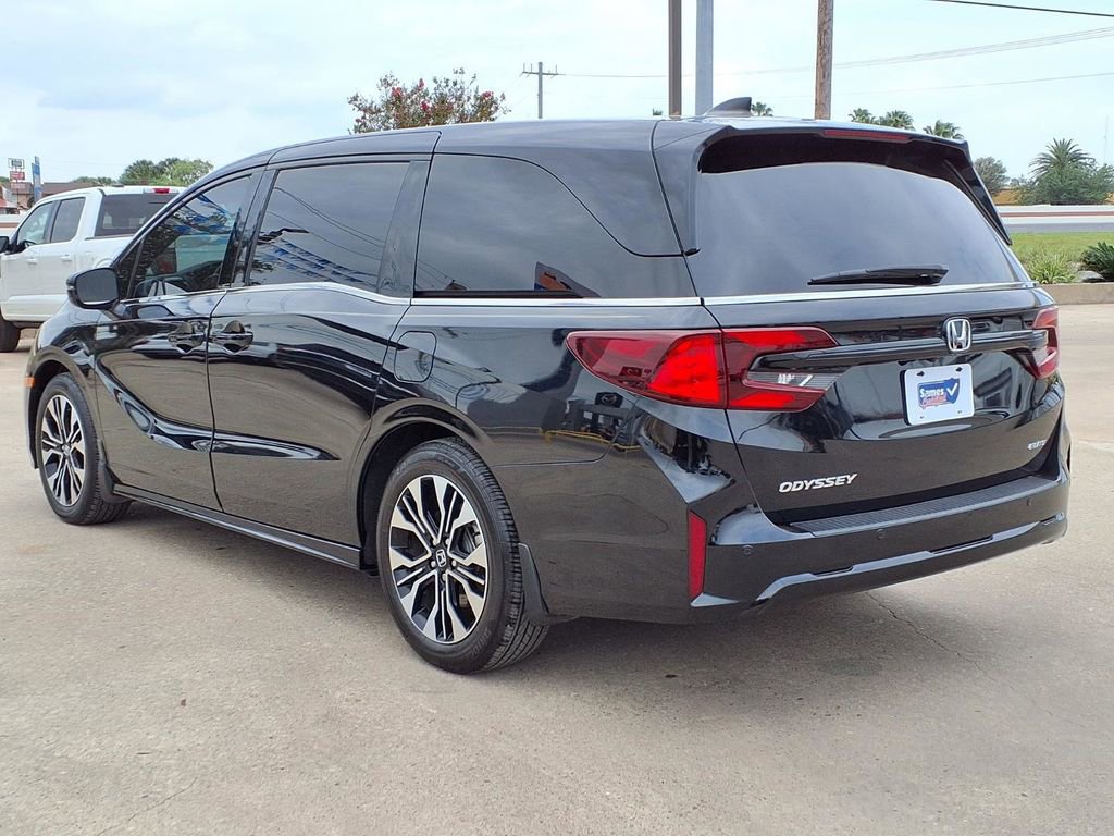Used 2025 Honda Odyssey Elite image 6
