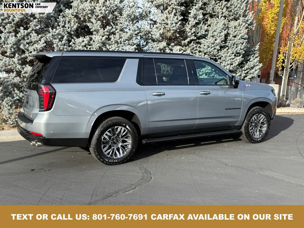 Used 2025 Chevrolet Suburban Z71 image 10