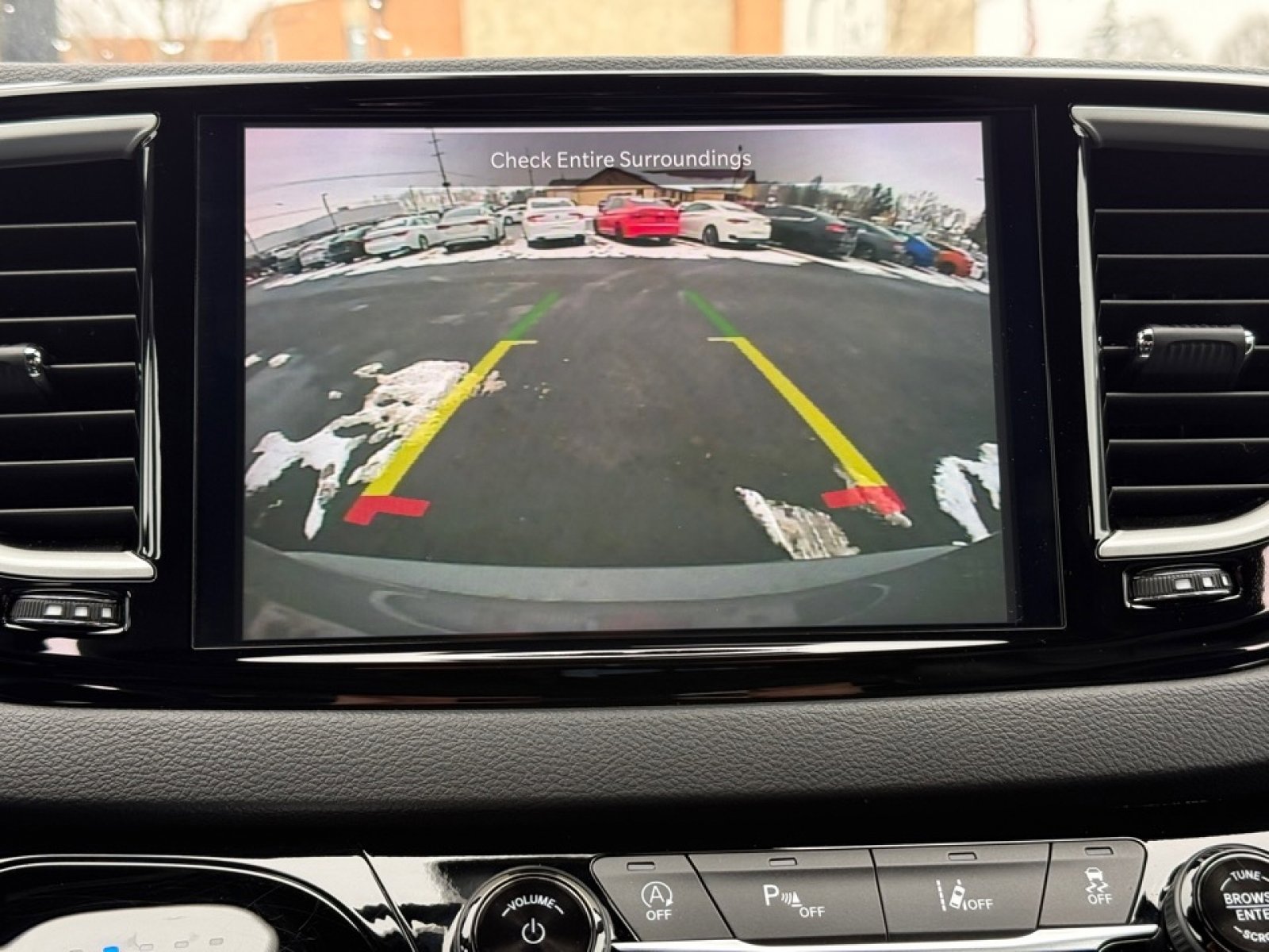 Used 2025 Chrysler Pacifica Select image 27