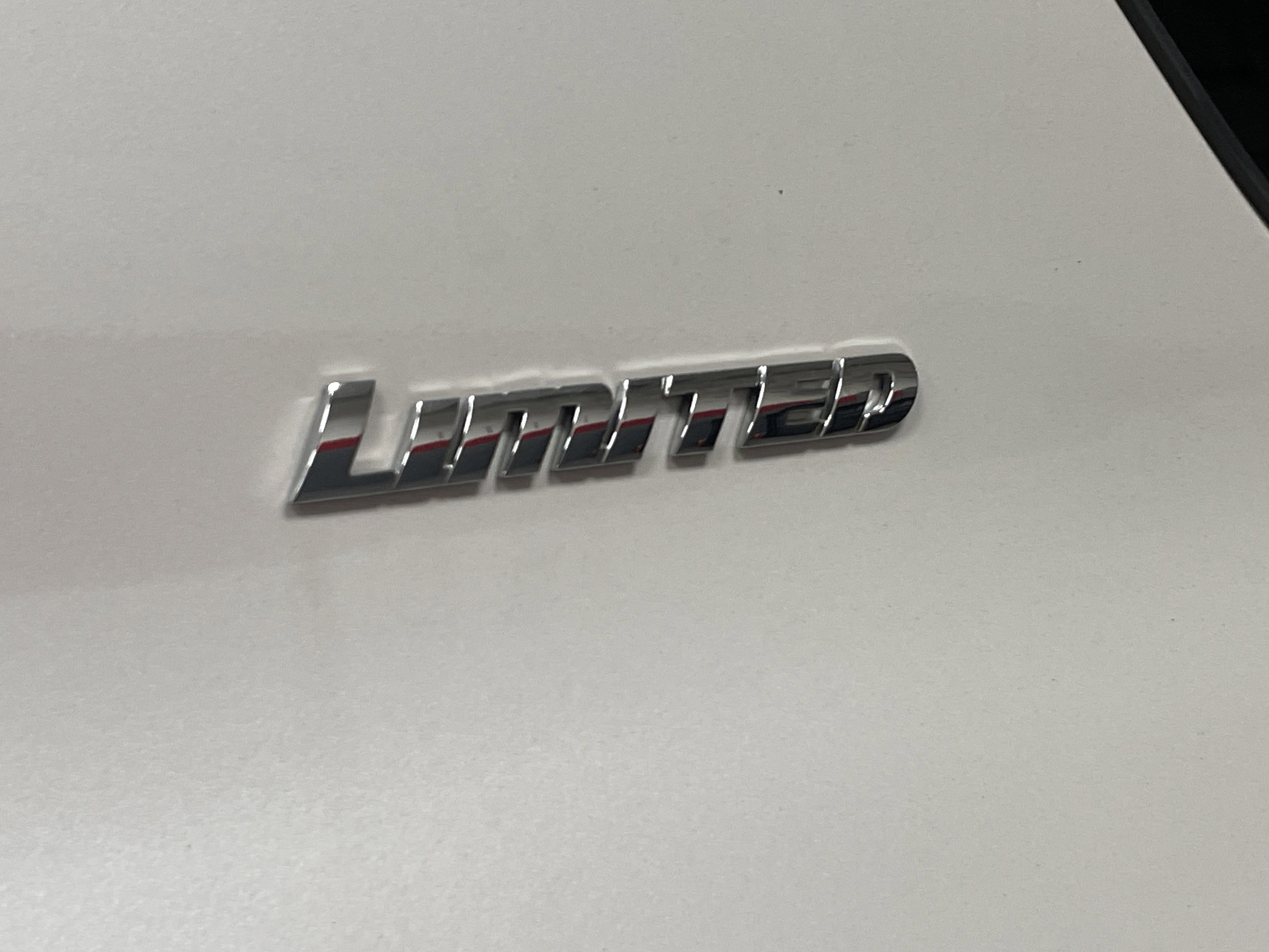 Used 2024 Toyota 4Runner Limited image 37