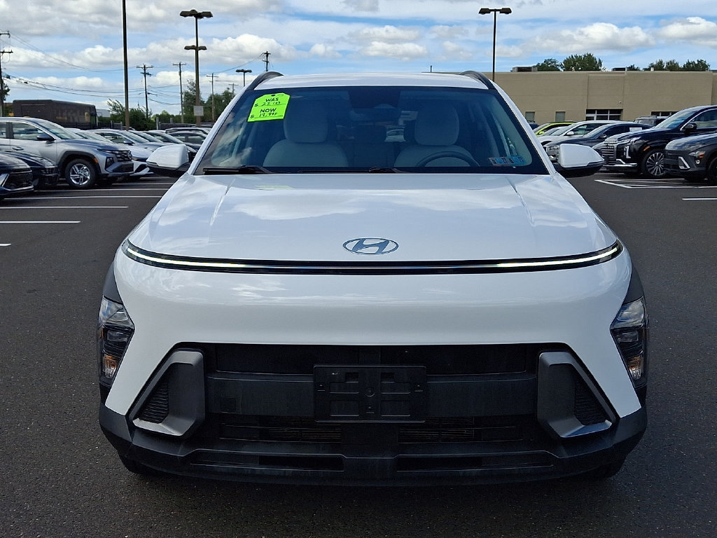 Certified 2024 Hyundai Kona SEL AWD/4WD image 3