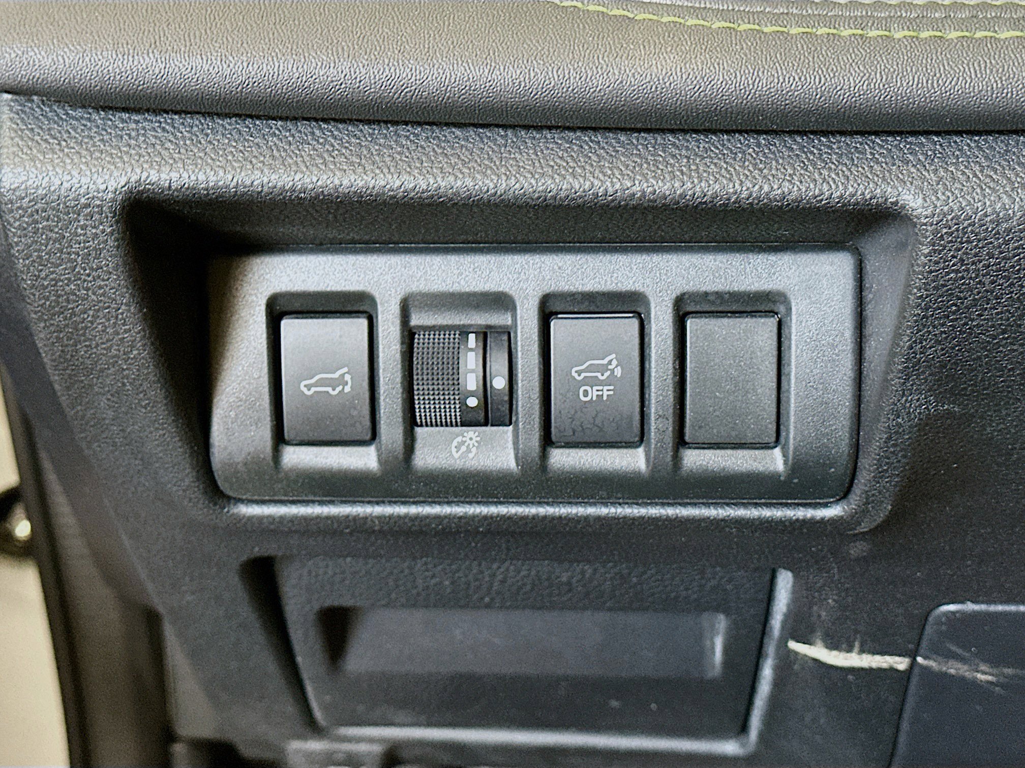 Used 2025 Subaru Outback Onyx Edition AWD/4WD image 16