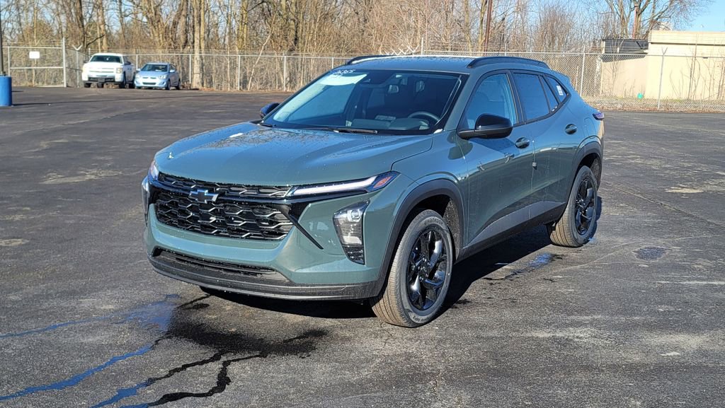 New 2026 Chevrolet Trax LT w/ Driver Confidence Package FWD image 5