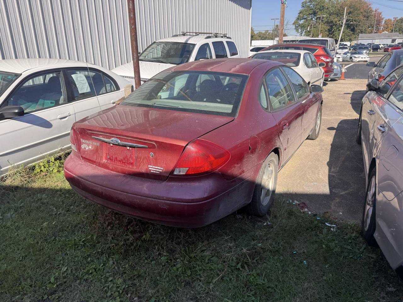 Used 2003 Ford Taurus SES FWD image 2