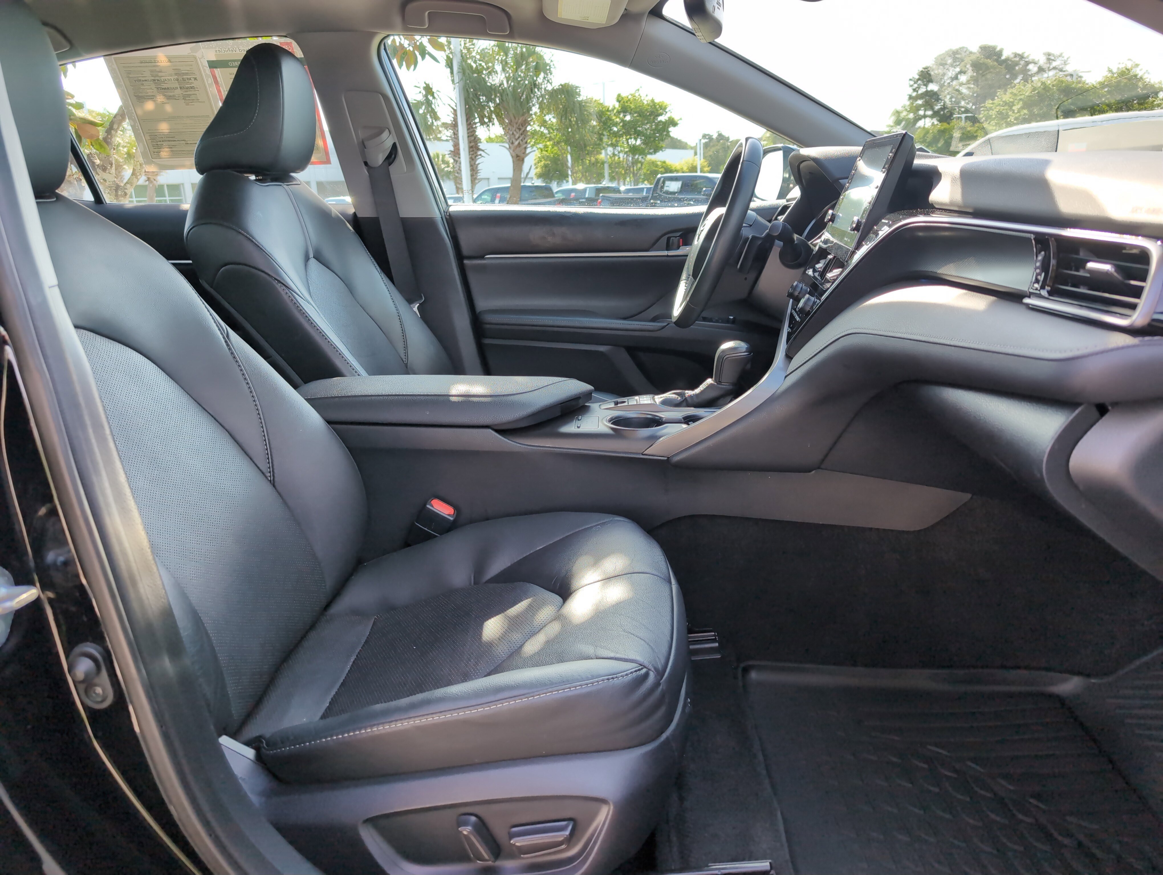 Used 2024 Toyota Camry XSE FWD image 31