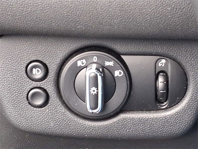 Certified 2023 MINI Cooper Clubman S w/ Signature Upholstery Package image 26