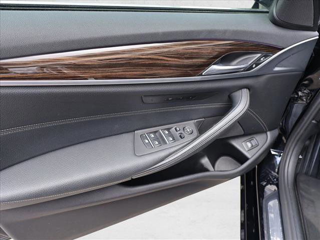 Used 2020 BMW 530i xDrive w/ Convenience Package image 10