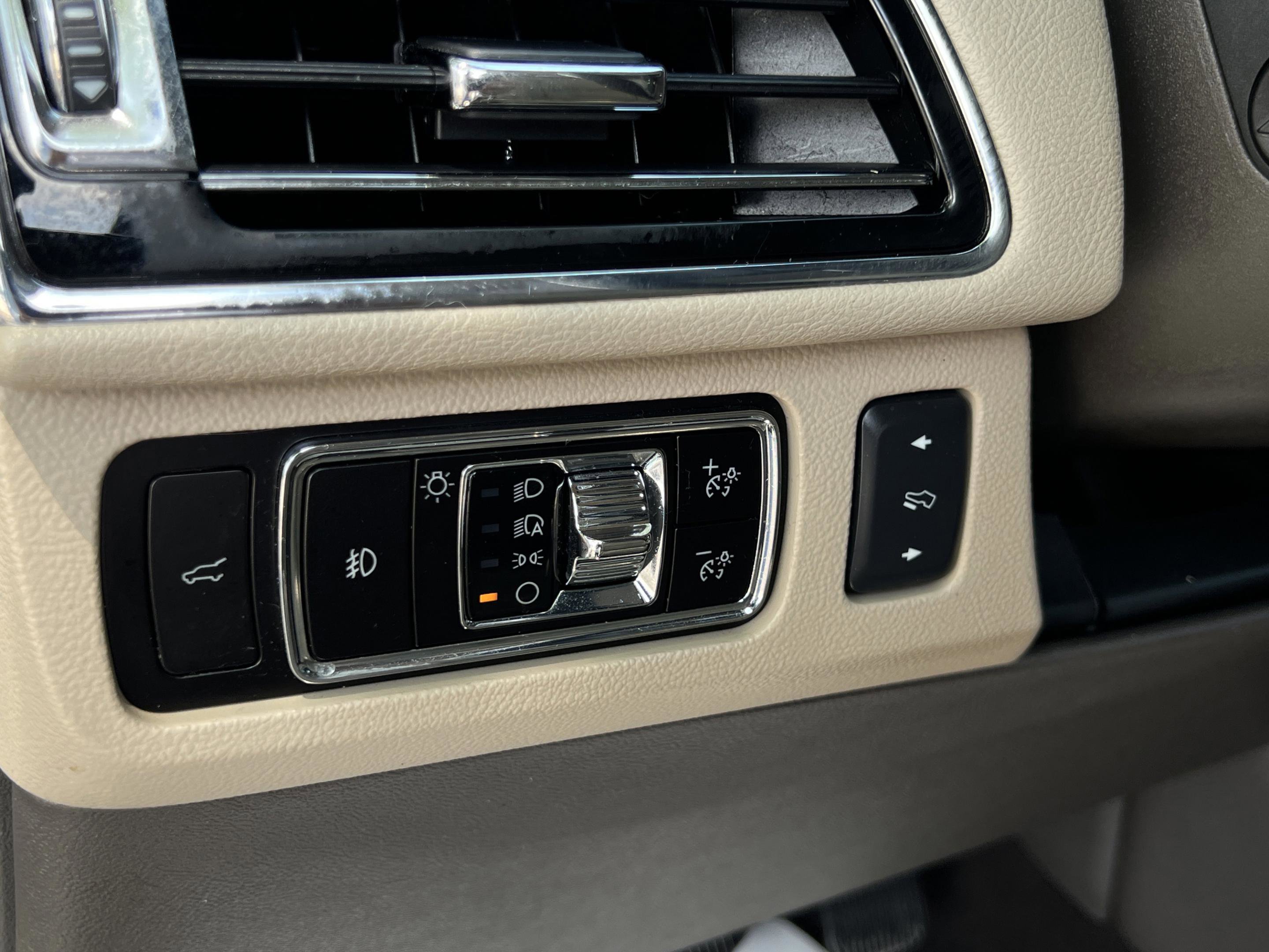 Used 2023 Lincoln Navigator L Reserve AWD/4WD image 15