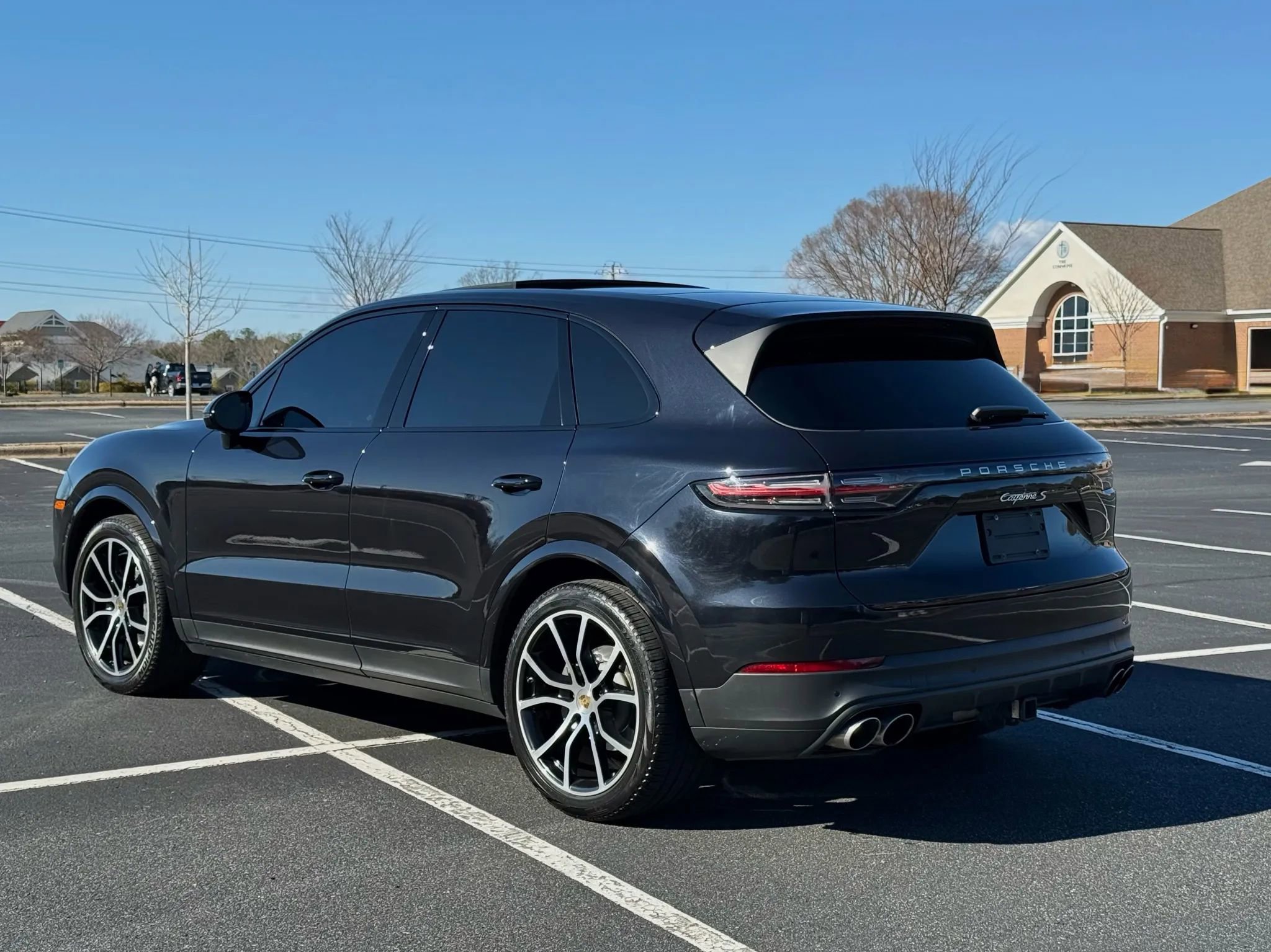 Used 2019 Porsche Cayenne S image 3