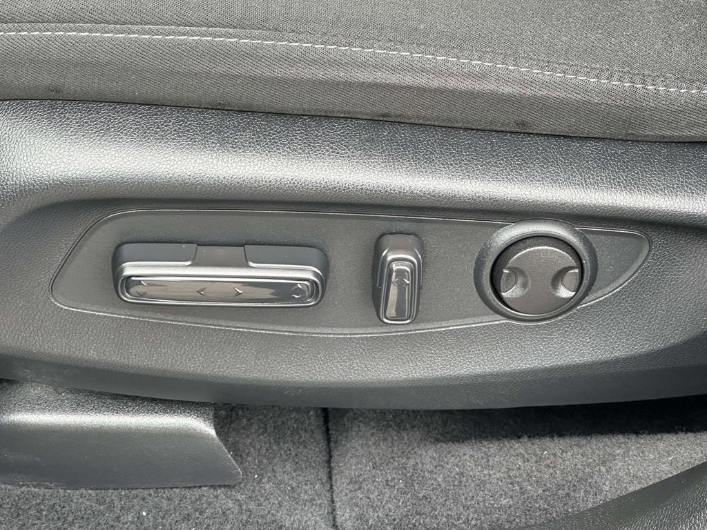 Certified 2023 Honda CR-V EX image 16