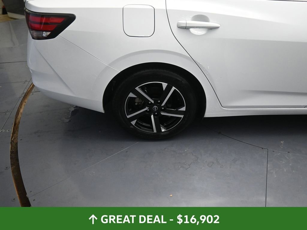 Used 2024 Nissan Sentra SV image 21