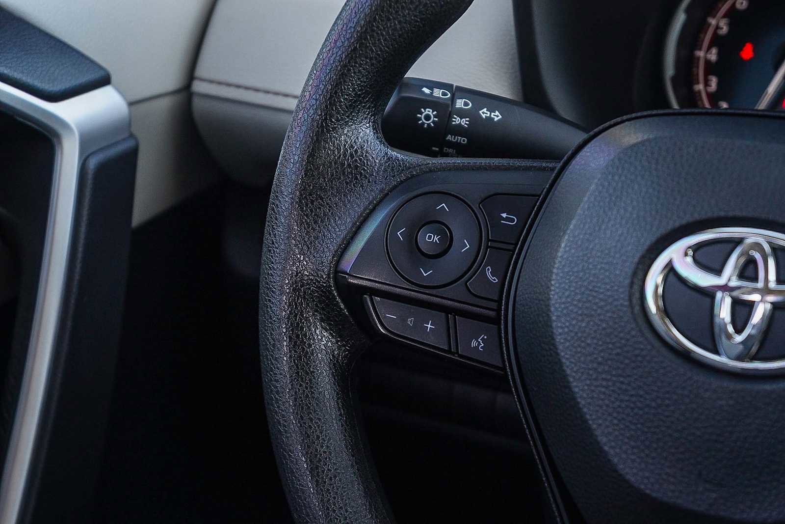 Certified 2024 Toyota RAV4 XLE w/ Convenience Package image 18