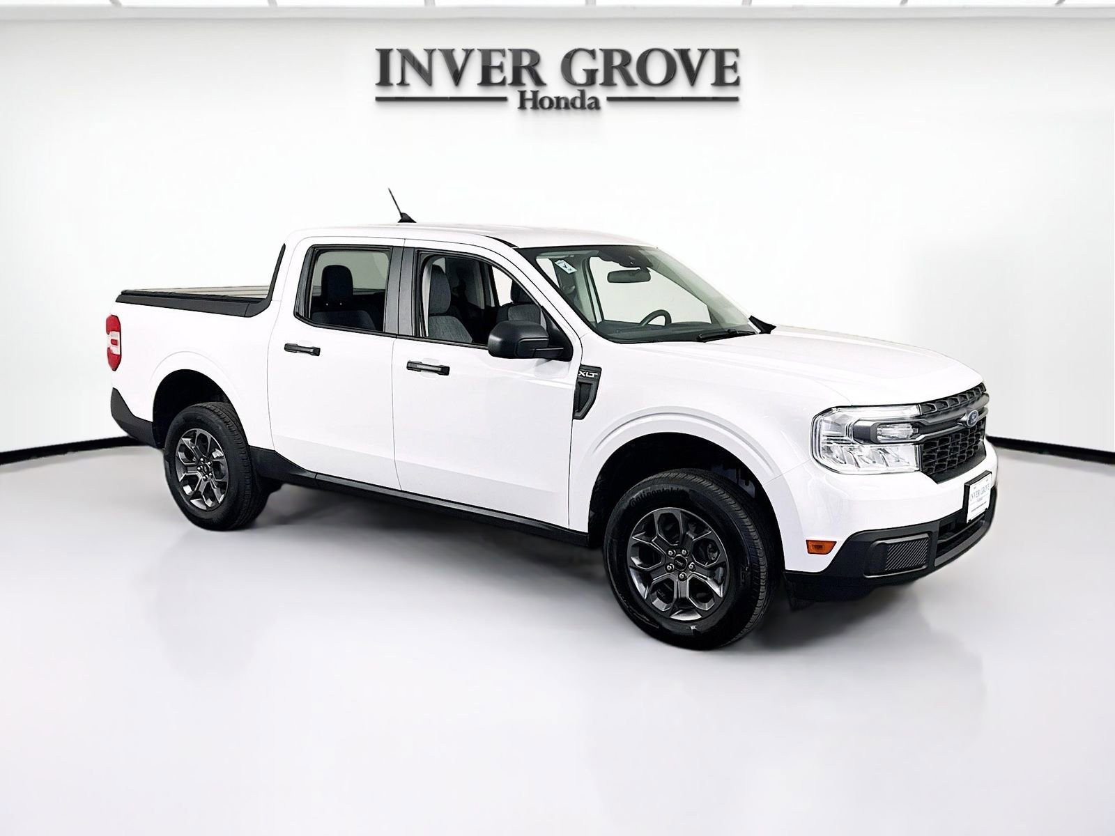 Used 2023 Ford Maverick XLT w/ Equipment Group 300A Standard image 3