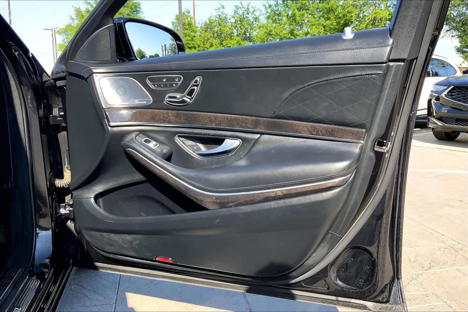 Used 2019 Mercedes-Benz S 560 4MATIC Sedan image 23