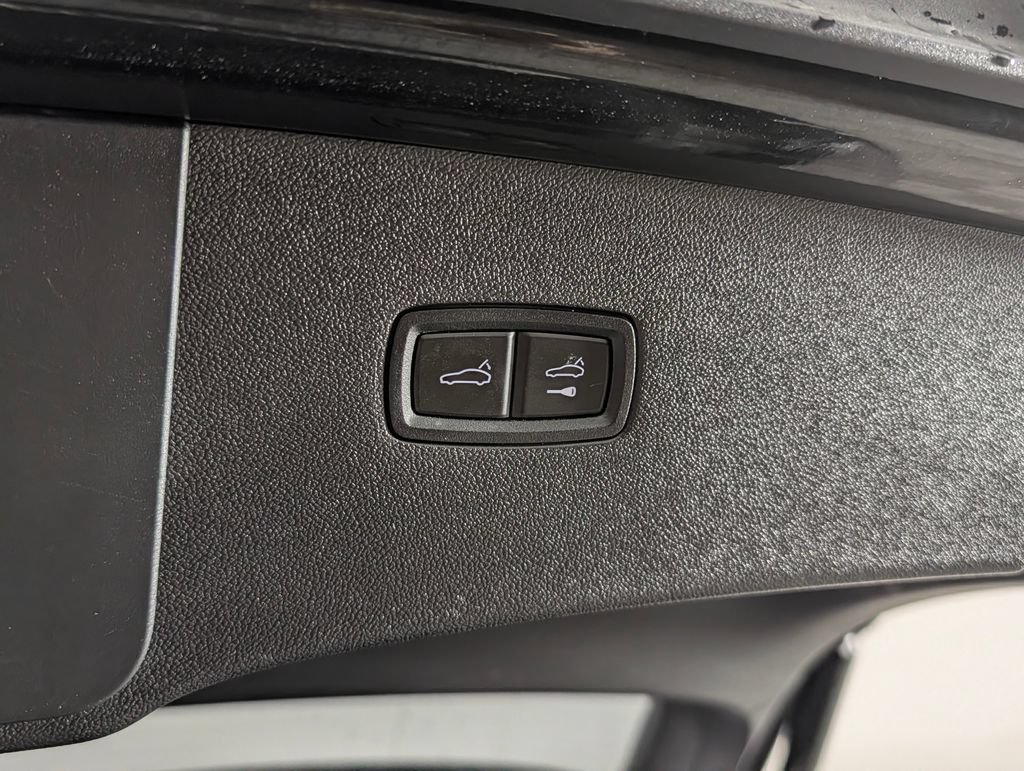 Certified 2024 Porsche Cayenne Turbo GT AWD/4WD image 17