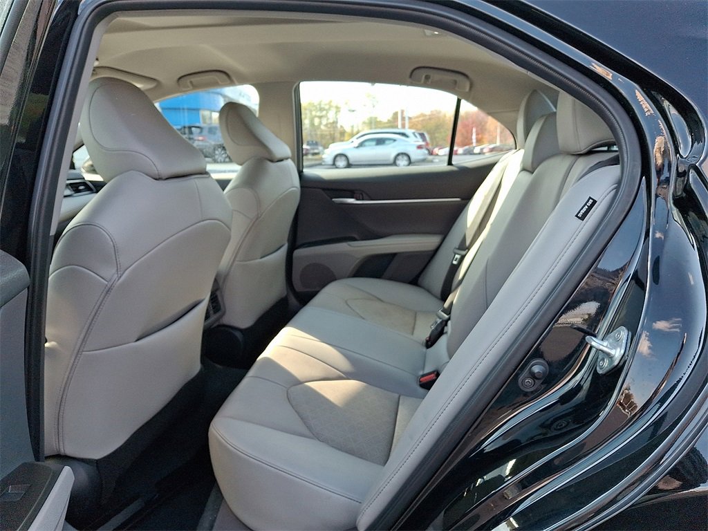 Used 2023 Toyota Camry XSE image 13