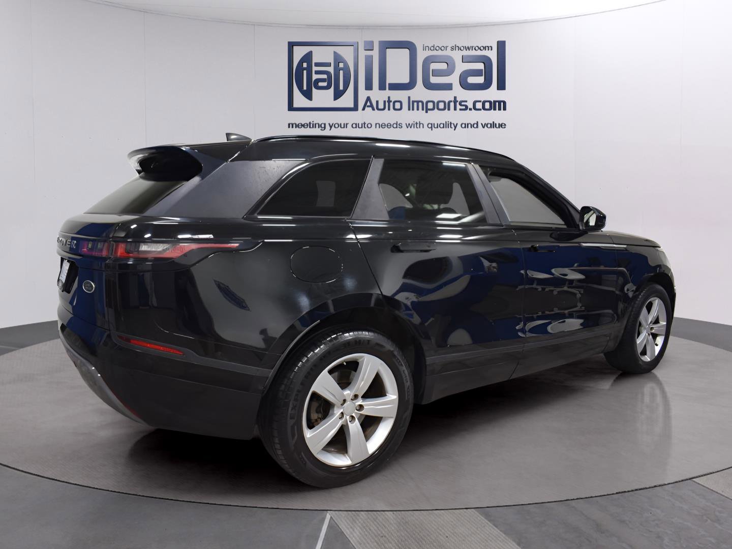 Used 2019 Land Rover Range Rover Velar S AWD/4WD image 5