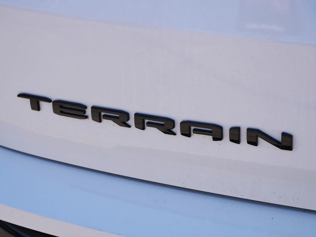 Used 2023 GMC Terrain SLT w/ Tech Package image 12