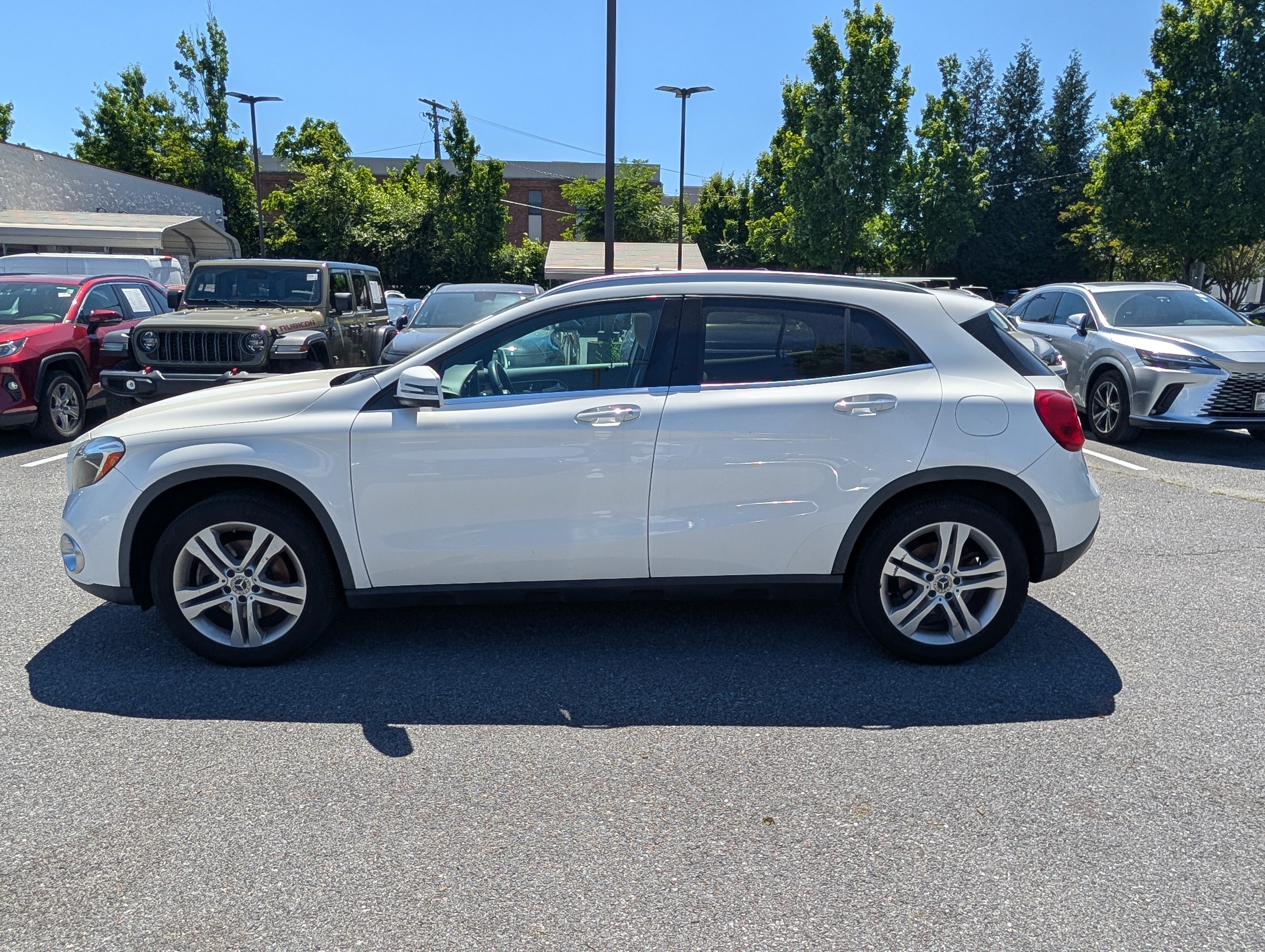 Used 2018 Mercedes-Benz GLA 250 4MATIC image 6