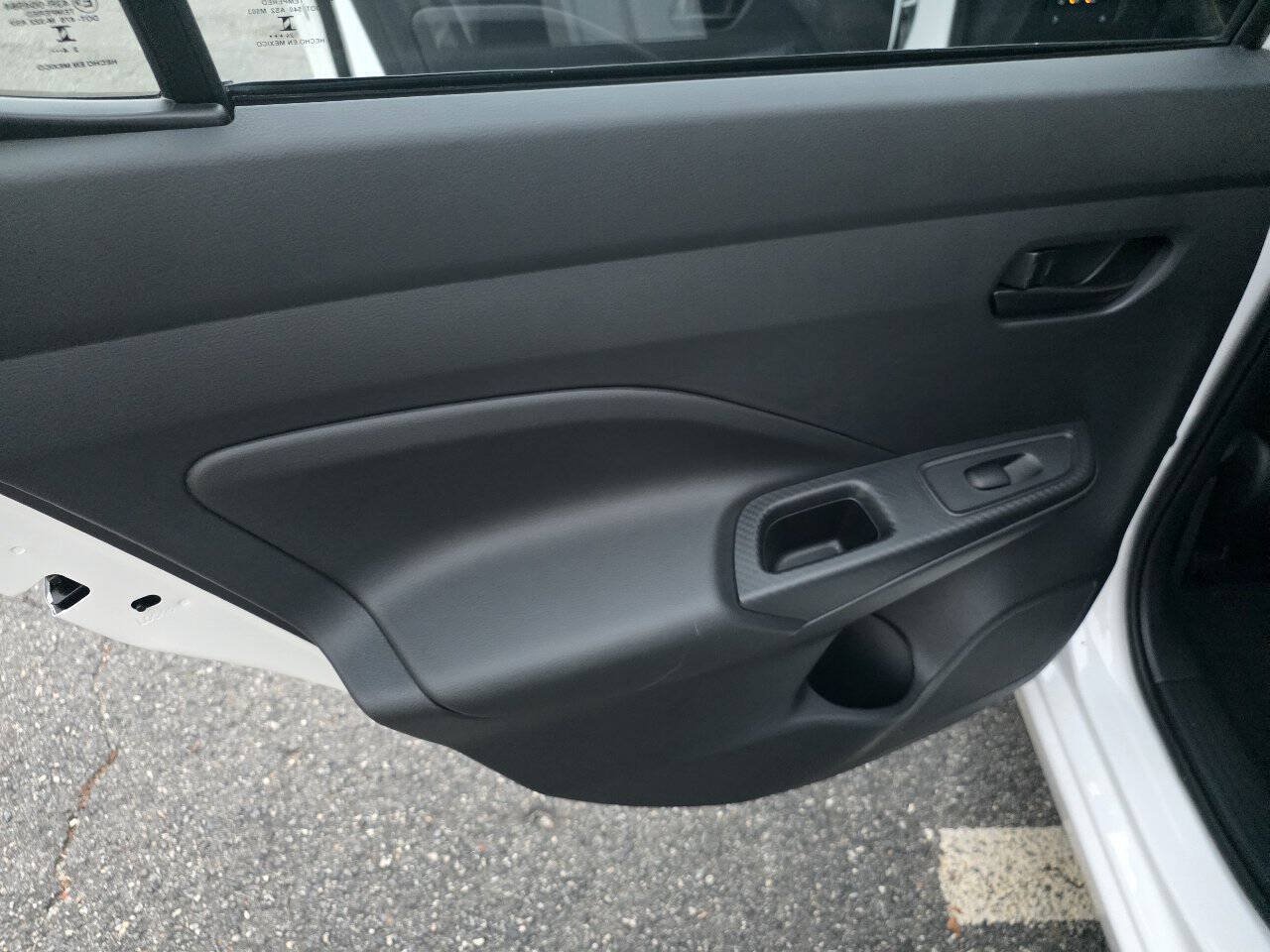 Used 2025 Nissan Versa S w/ Trunk Package FWD image 15