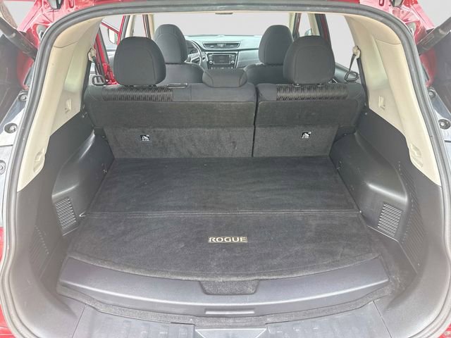 Used 2018 Nissan Rogue SV image 20
