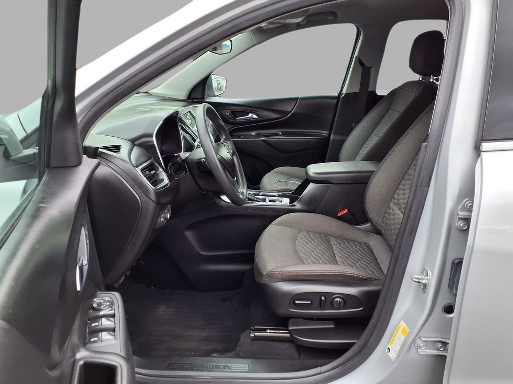 Used 2020 Chevrolet Equinox LT FWD image 22