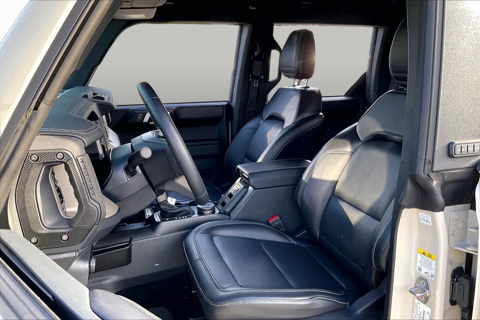 Certified 2025 Ford Bronco Outer Banks AWD/4WD image 8