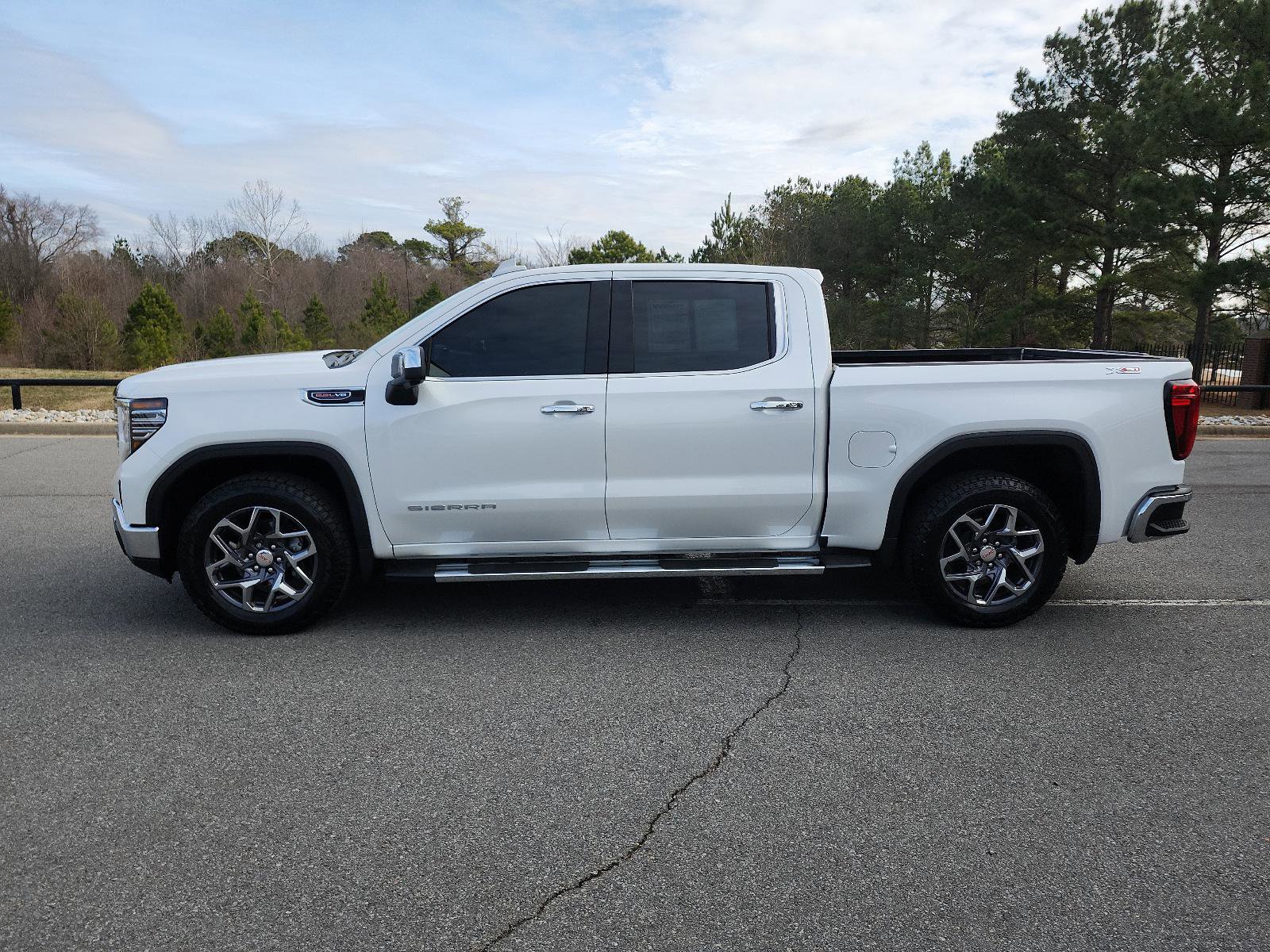 Certified 2025 GMC Sierra 1500 SLT w/ SLT Premium Plus Package image 2