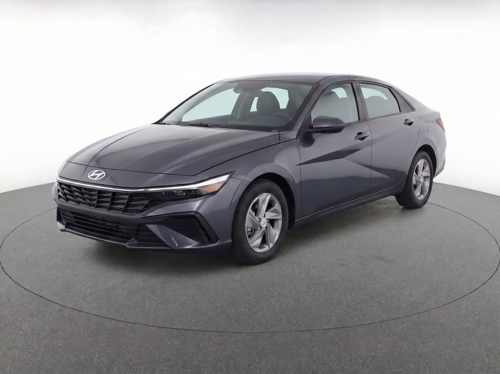 New 2026 Hyundai Elantra SE FWD image 1