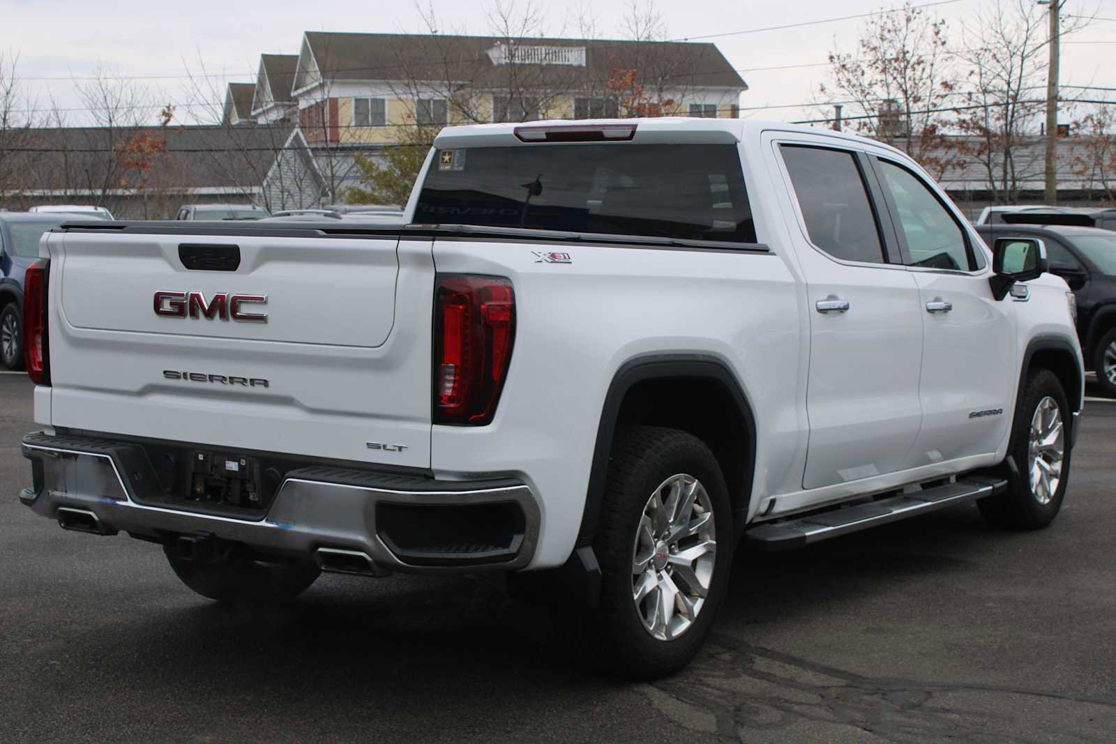 Used 2021 GMC Sierra 1500 SLT w/ X31 Off-Road Package image 4