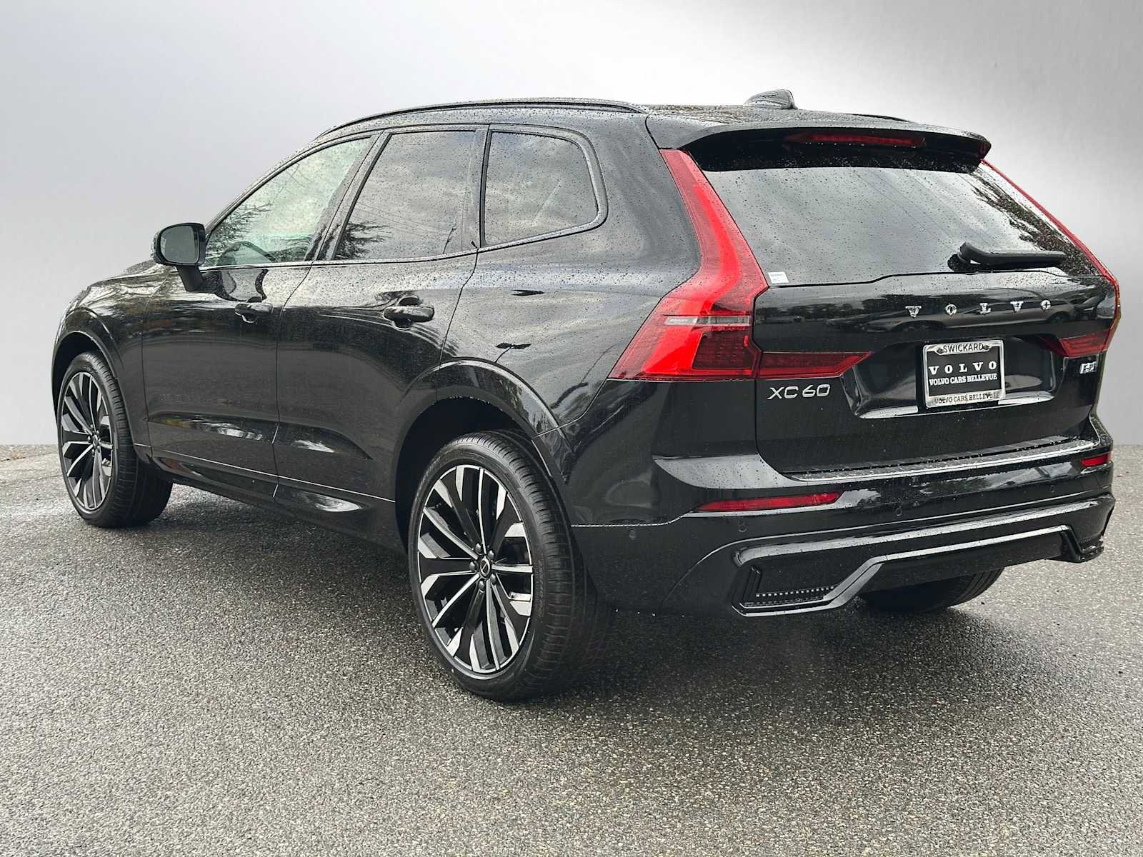 New 2026 Volvo XC60 B5 Ultra w/ Protection Package Premier image 5