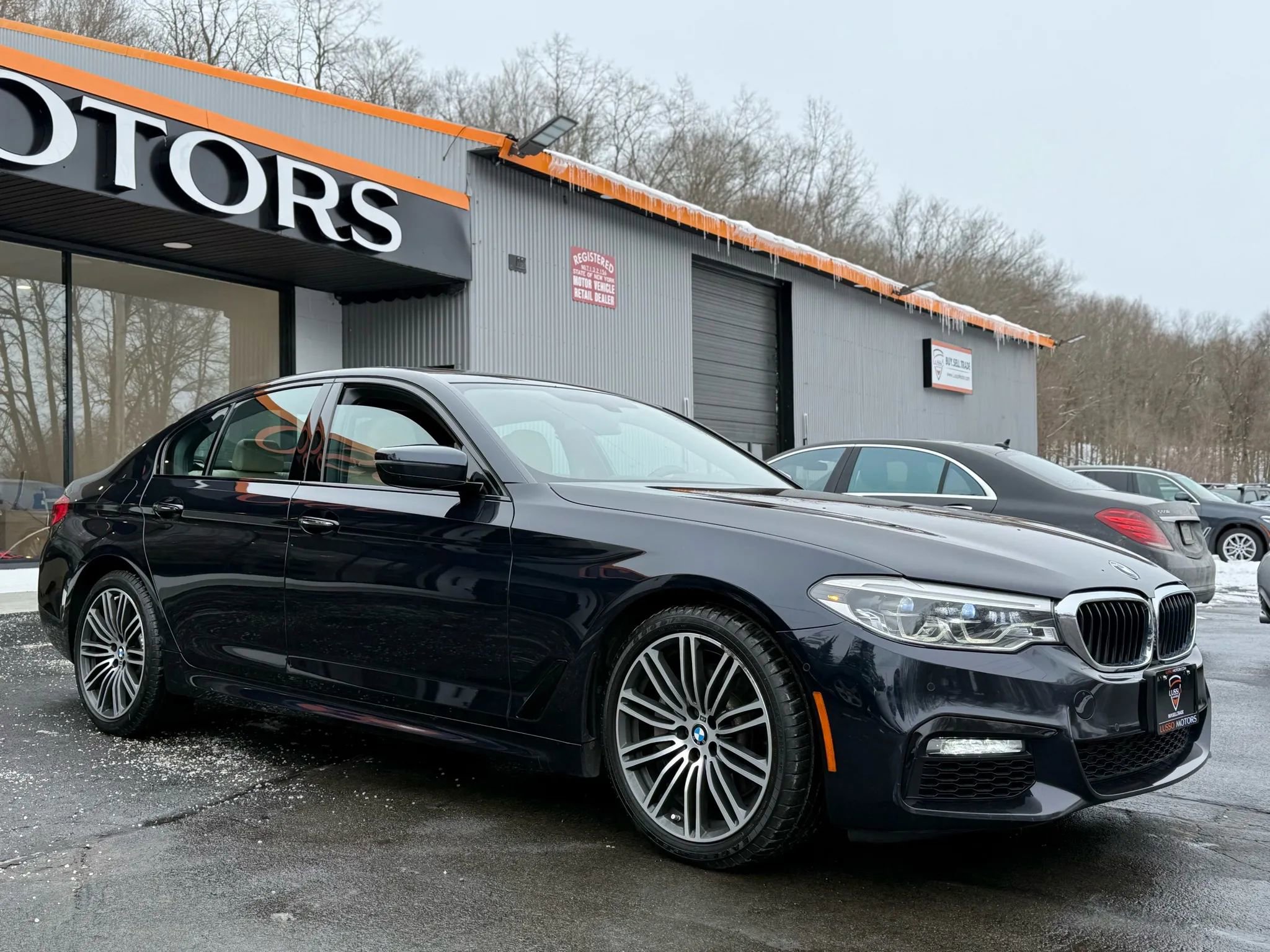 Used 2017 BMW 540i xDrive image 43