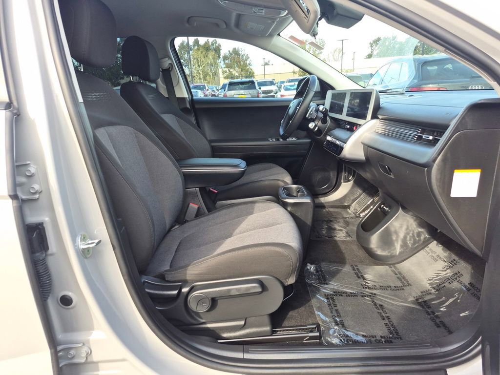 Used 2022 Hyundai Ioniq 5 SE w/ Cargo Package image 32