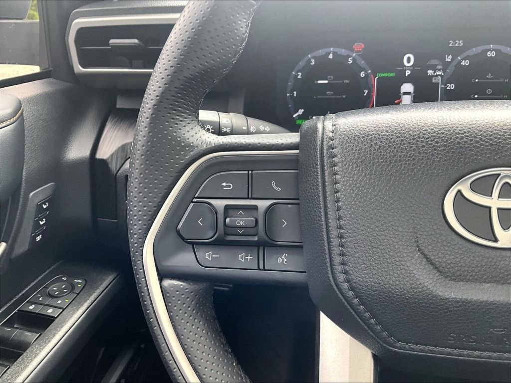 Used 2026 Toyota 4Runner Platinum AWD/4WD image 23