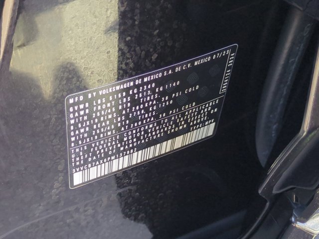 Used 2023 Volkswagen Tiguan SE R-Line image 25