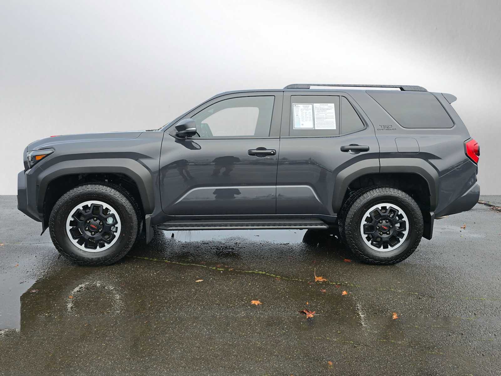 Certified 2025 Toyota 4Runner TRD Off-Road Premium image 7