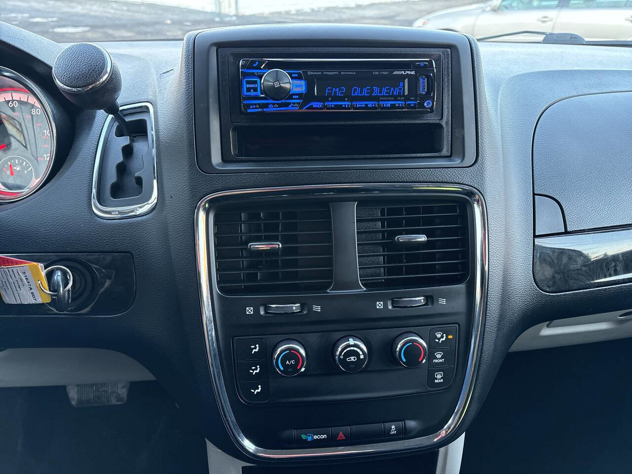 Used 2014 Dodge Grand Caravan American Value Package FWD image 13