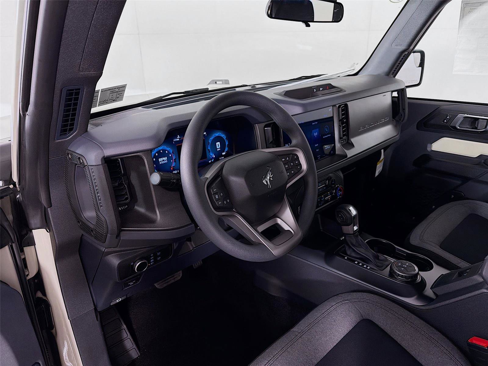 New 2025 Ford Bronco 2-Door image 9