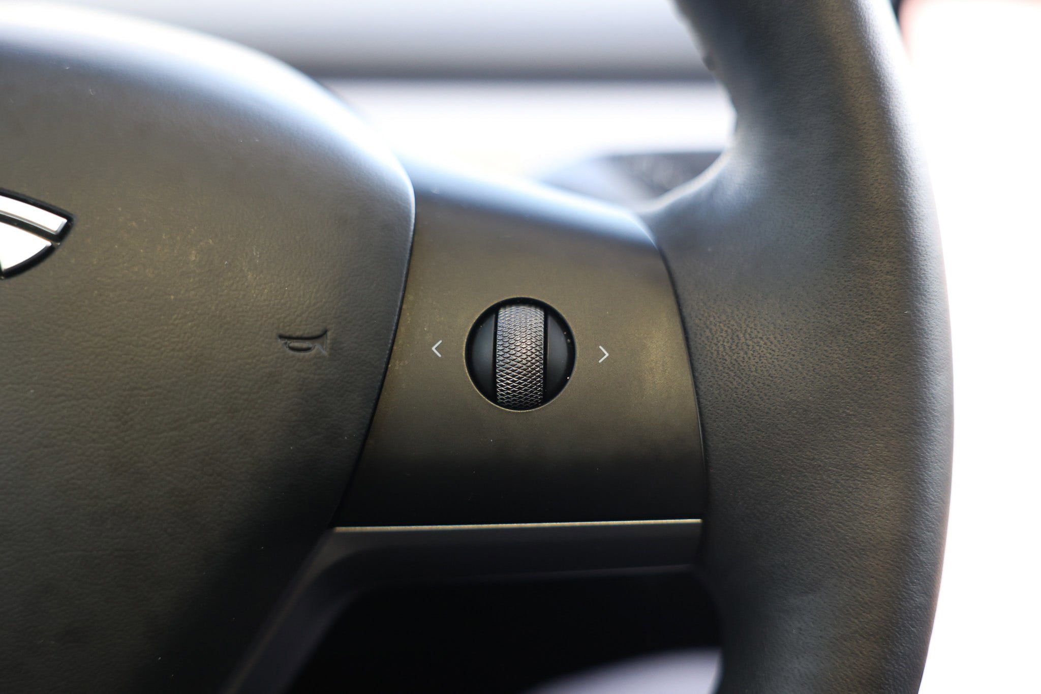 Used 2023 Tesla Model Y Long Range AWD/4WD image 34