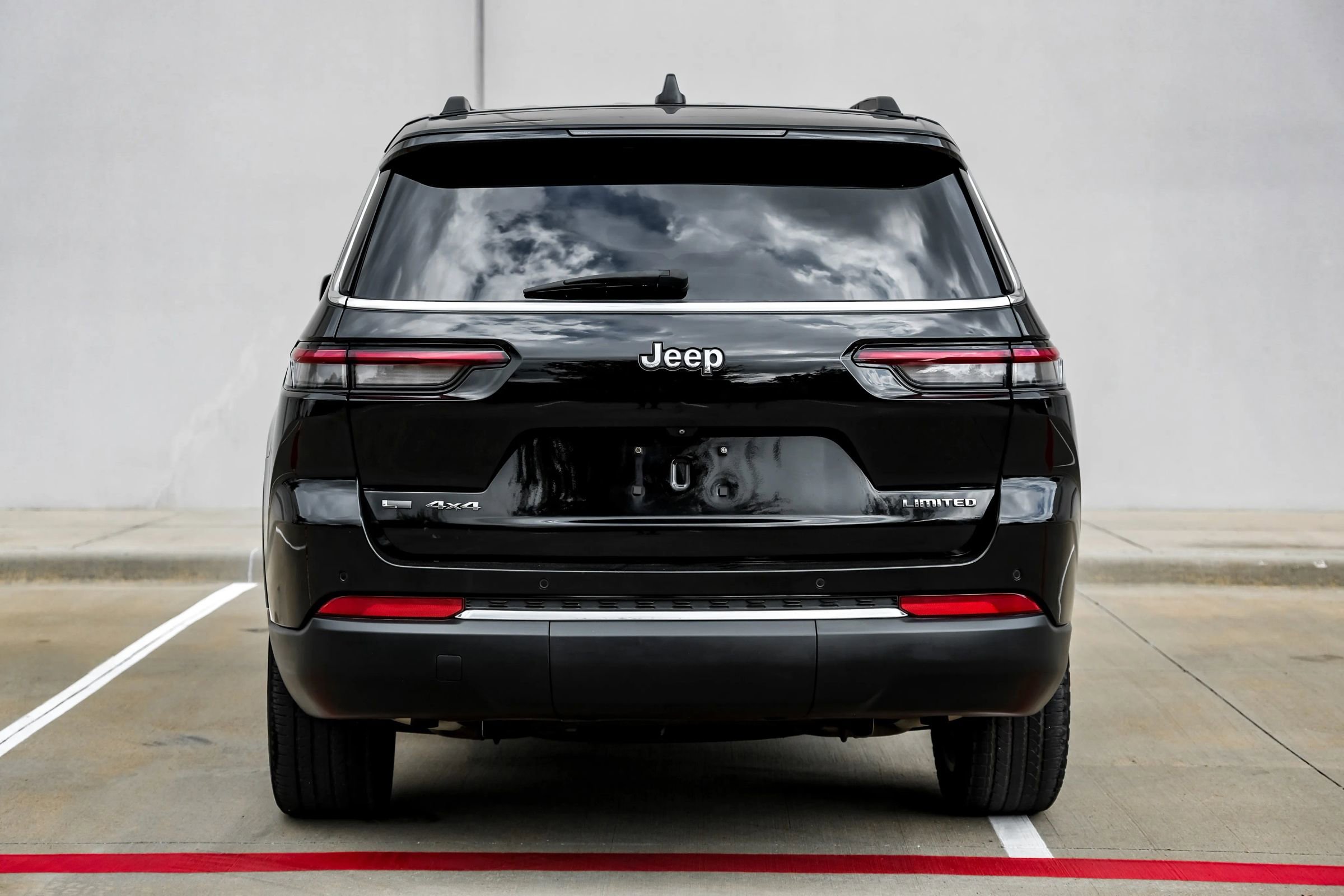 Used 2021 Jeep Grand Cherokee L Limited w/ Trailer Tow Group (B) image 4